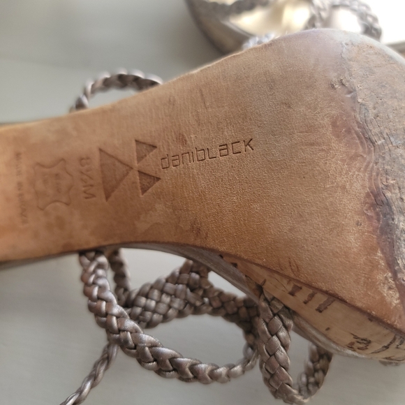 DaniBlack, Platform Metallic Sandal, 81/2M - Picture 2 of 5